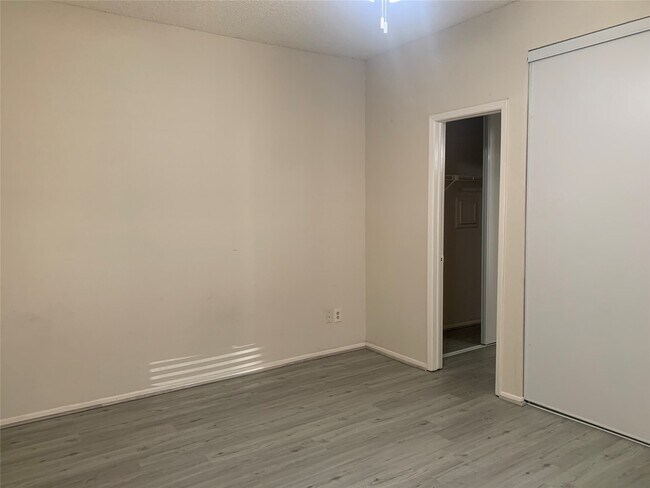 Building Photo - 2710 Grants Lake Blvd