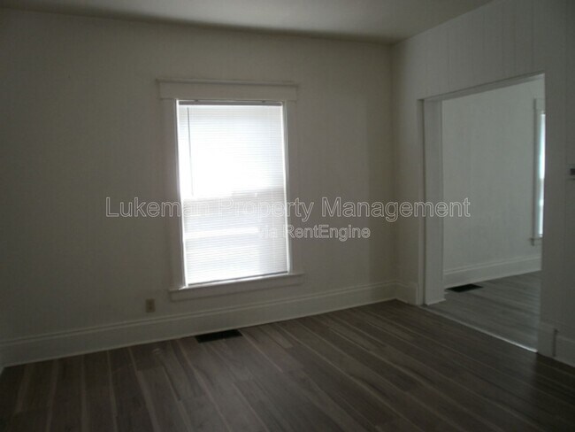 Building Photo - 511 Clinton Ave