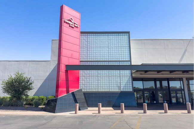 Building Photo - 3Bed/2.5Bath Townhouse at 83rd Ave/I-10! Ready for Immediate Move-In! -- FENCED-IN YARD! 2 CAR GA...