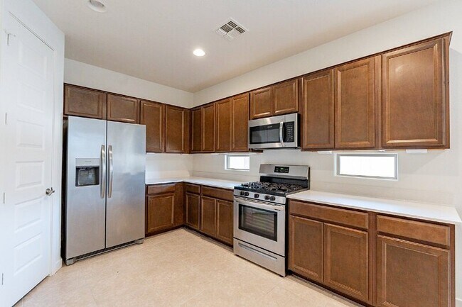 Building Photo - 3742 S 64th Dr