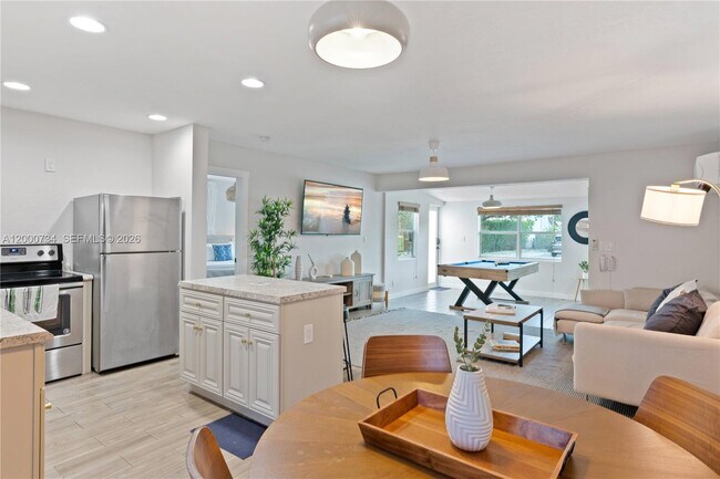 Building Photo - 300 SW 23rd St