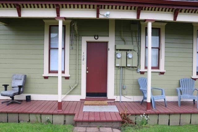 Building Photo - 14th &amp; B