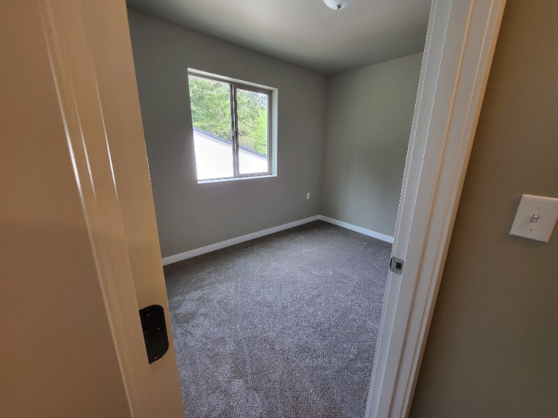 Building Photo - 2509 Sand Dollar Rd W