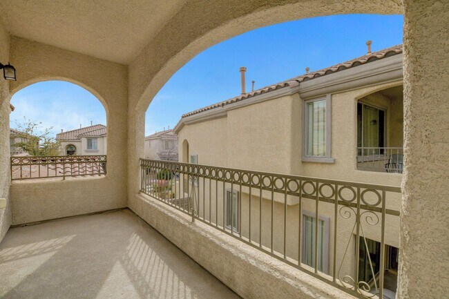 Building Photo - 3 Bedroom Home in Summerlin West COMING SOON!