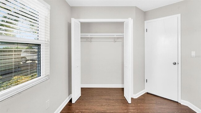 Building Photo - 7613 Amherst St