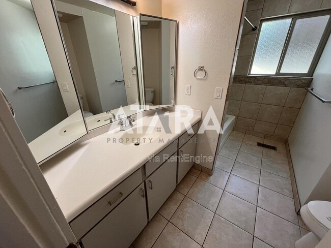Building Photo - 2141 S 2060 E