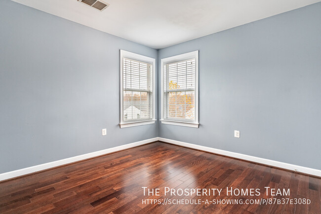 Building Photo - Spacious Modern Living in Upper Marlboro!