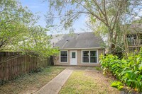 Building Photo - 1550 Sharlo Ave