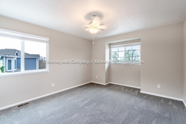 Building Photo - 1672 Smoke Ridge Dr