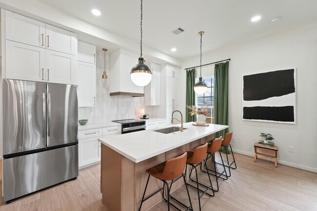 Building Photo - 4027 Ave N Ursuline St