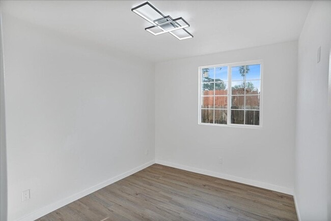 Building Photo - Newly Built 2-Bedroom Home in Private Cul-de-Sac – Available Now