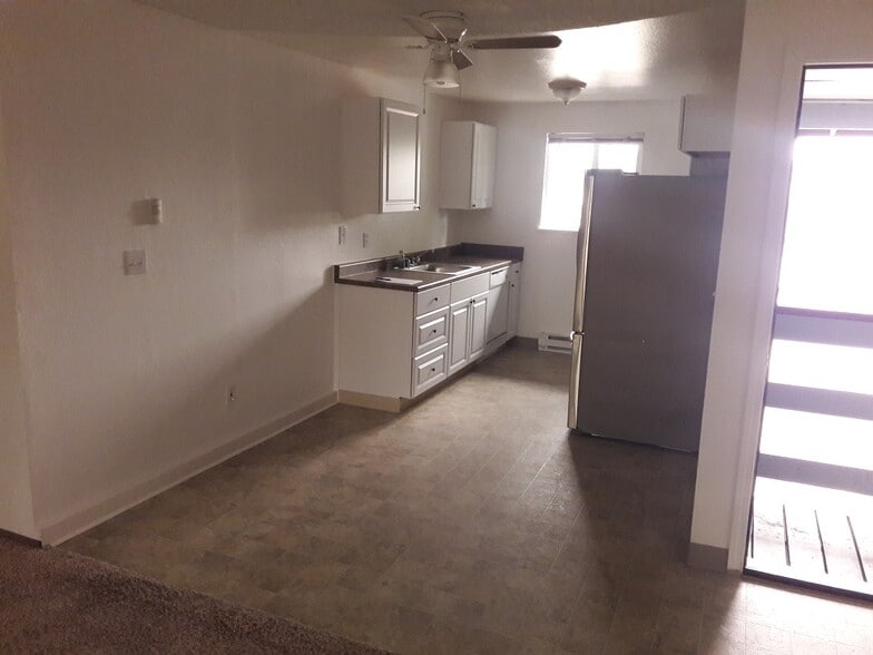 Building Photo - 12485 SW Gingham Ln