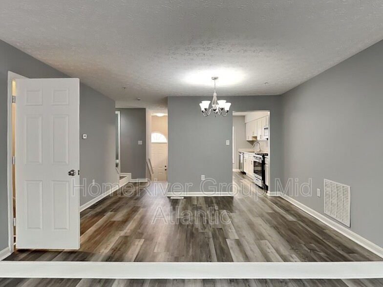 Building Photo - 5543 E Boniwood Turn
