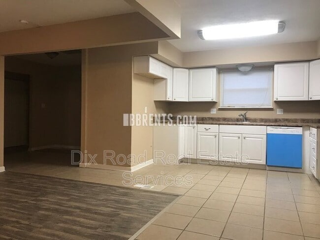 Building Photo - 7100 Kinsey Rd