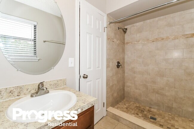 Building Photo - 9727 Villiers Dr S