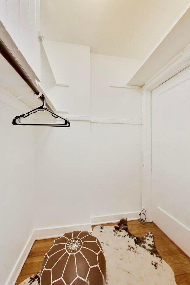 Building Photo - 408 Ridge Ave