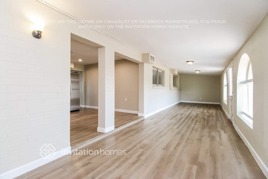 Building Photo - 12214 N Escobar Way