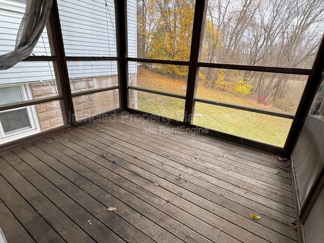 Building Photo - 15 Omo St