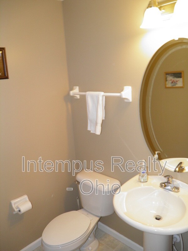 Building Photo - 3869 Dowitcher Ln