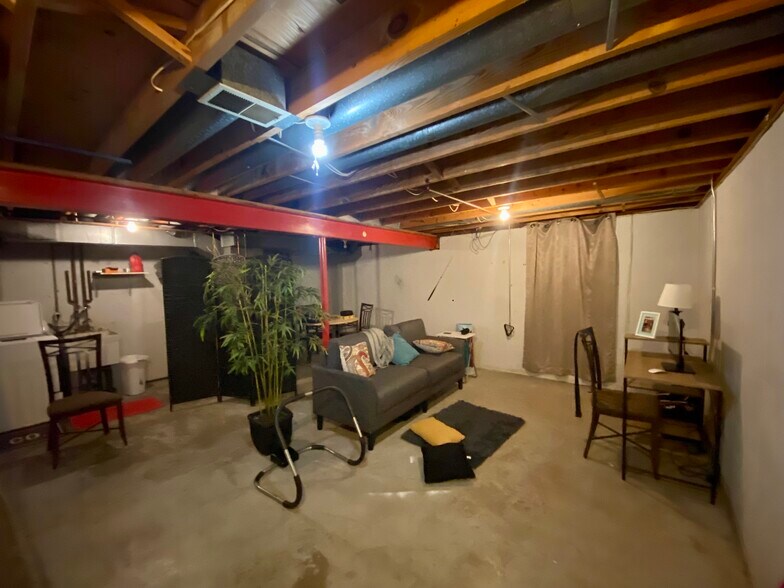 Basement - 424 Thomas St