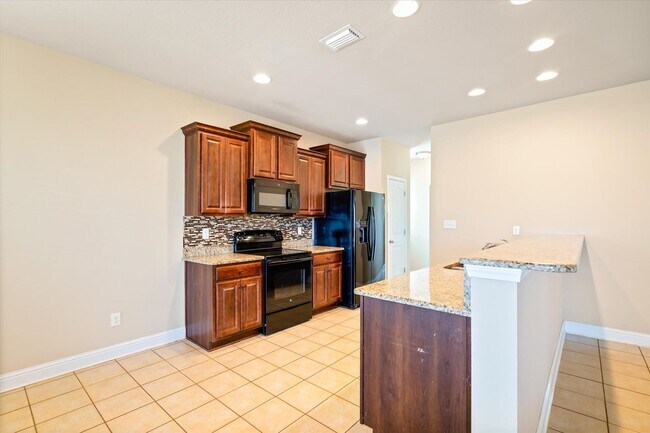 Building Photo - UPCOMING LISTING