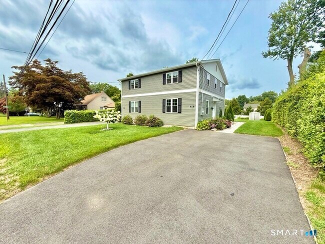 Building Photo - 66 Campfield Dr