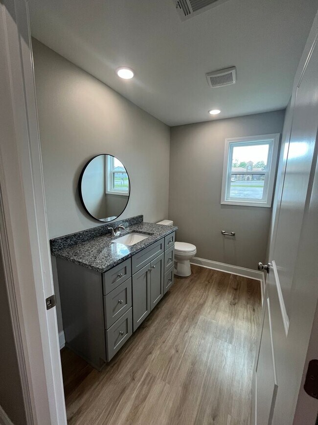 Building Photo - Newly built in Jacksonville