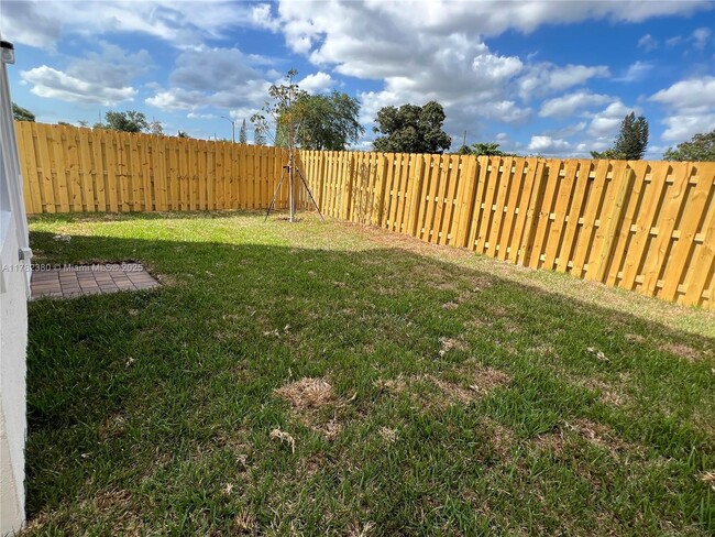 Building Photo - 2303 NW 131st Cir
