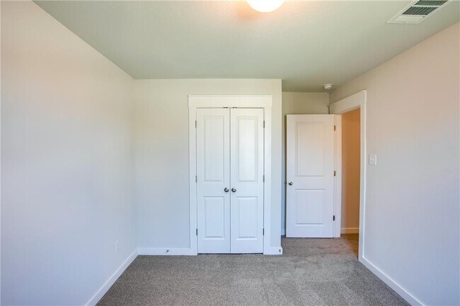 Building Photo - 603 Pheasant Hill Ln