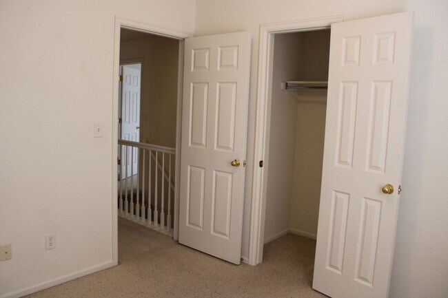 Building Photo - Rent Reduced! 3 Bedrooms, 2.5 Baths & a Layout Designed for Living