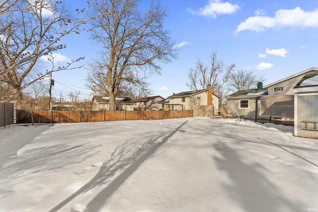 Building Photo - 1715 Rerick St