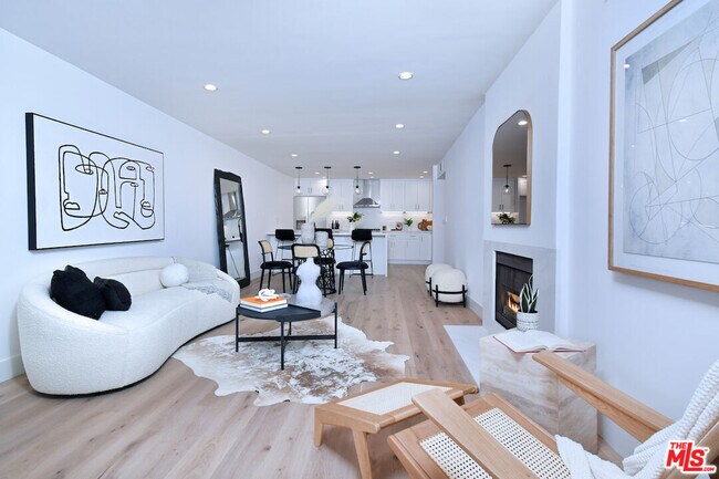 Building Photo - 11640 Woodbridge St