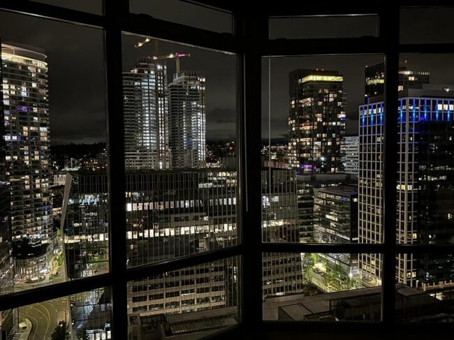 Building Photo - 1 bedroom in Seattle WA 98101