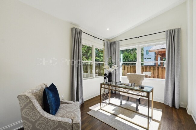 Building Photo - 738 Highland Ave NE