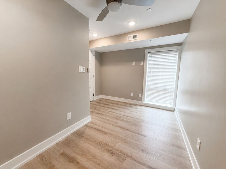 Building Photo - 809 N 17th St