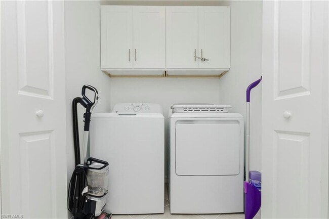 Building Photo - 5583 Double Eagle Cir