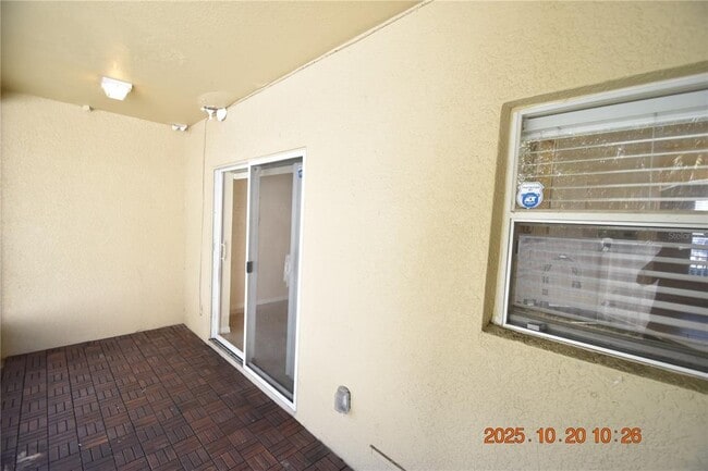 Building Photo - 6146 Olivedale Dr