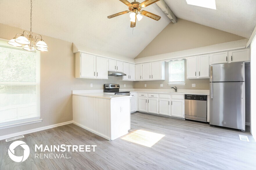 Building Photo - 10721 Mckinley Ct