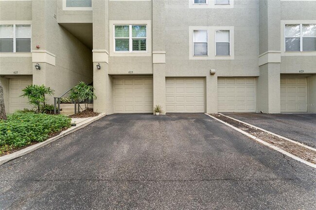 Building Photo - 625 Tropical Breeze Wy