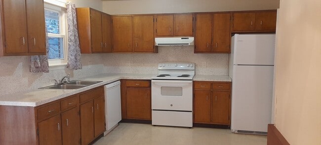 Building Photo - 5234 Donlyn Dr