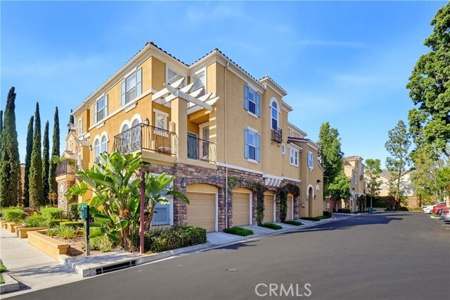 Building Photo - 303 Terra Bella