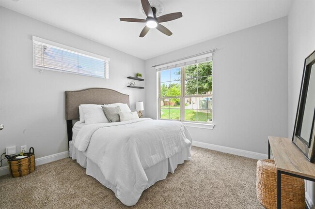 Building Photo - 15909 Villa Frontera Dr