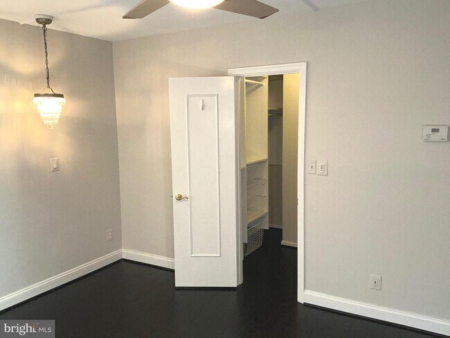 Building Photo - 5800 Nicholson Ln