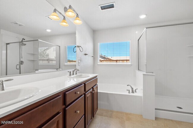 Building Photo - 7195 Souverain Ln