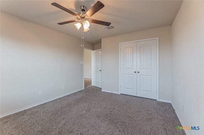 Building Photo - 5205 Azura Wy