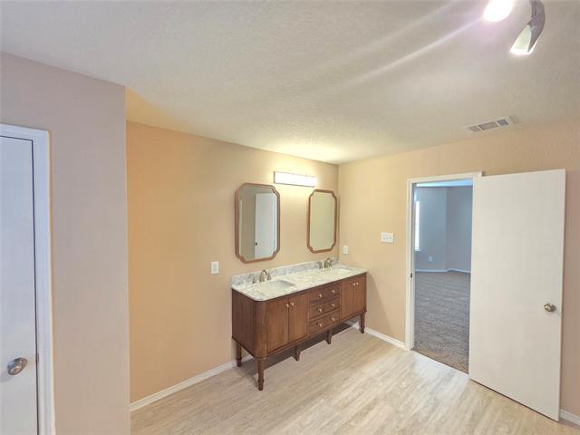 Building Photo - 8138 Mossberg Dr