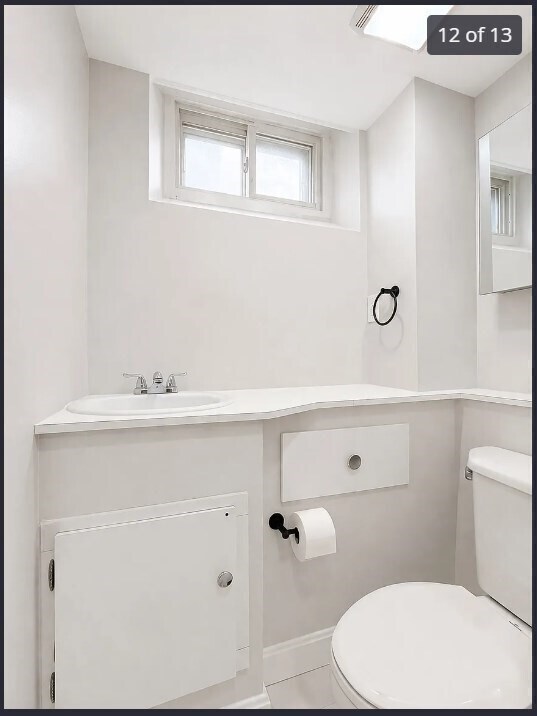 Building Photo - 528 Bennington St