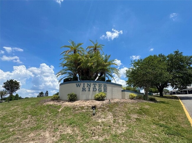 Building Photo - Winter Ridge - End Unit & Canal Front