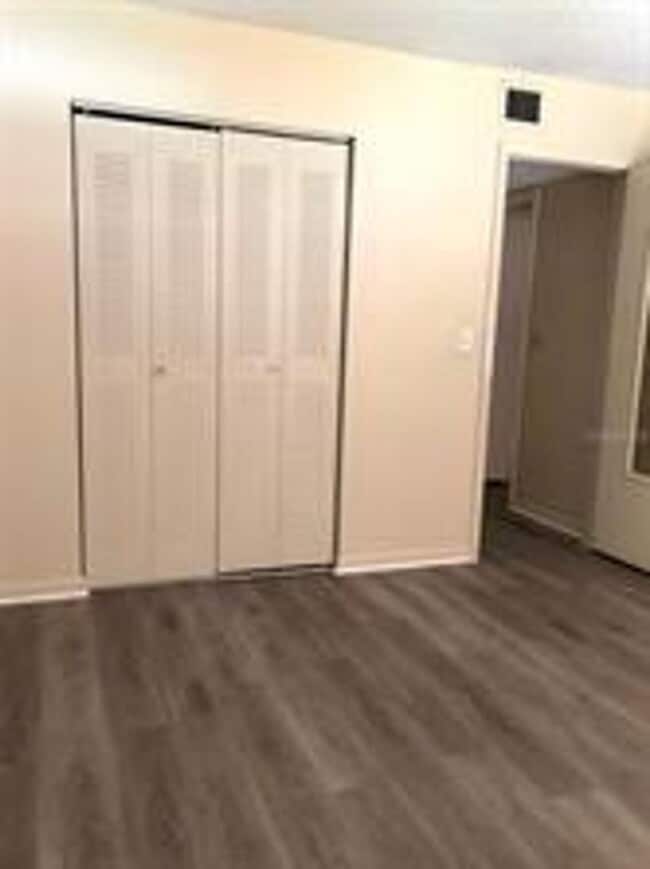 Building Photo - 2 Bedroom / 2 Bath Condo in Deltona Available Now!