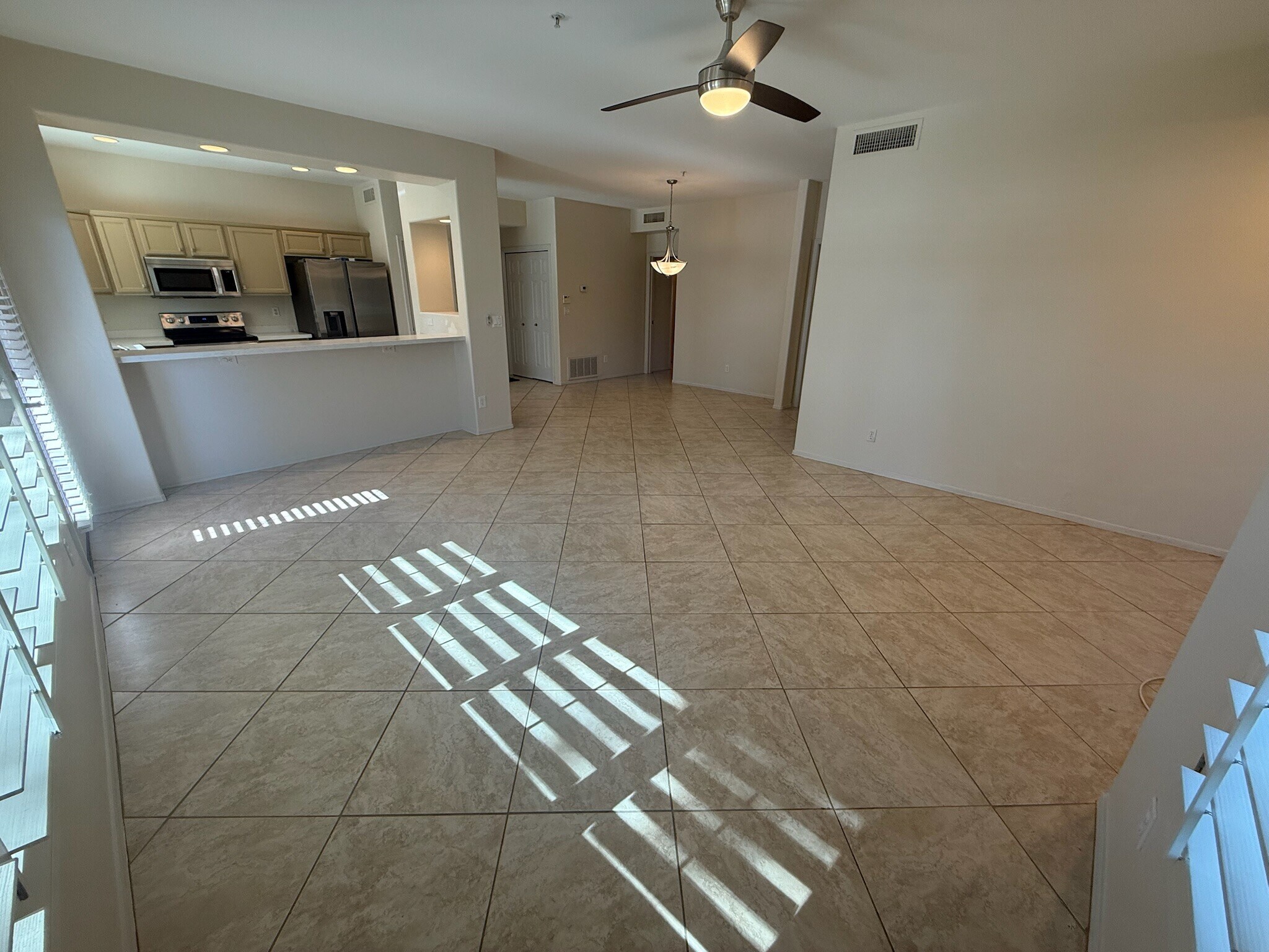 Building Photo - 9100 E Raintree Dr